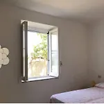 Casa Alfonso, * 伊斯基亚