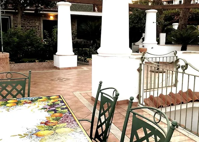 Casa Alfonso, Вилла *