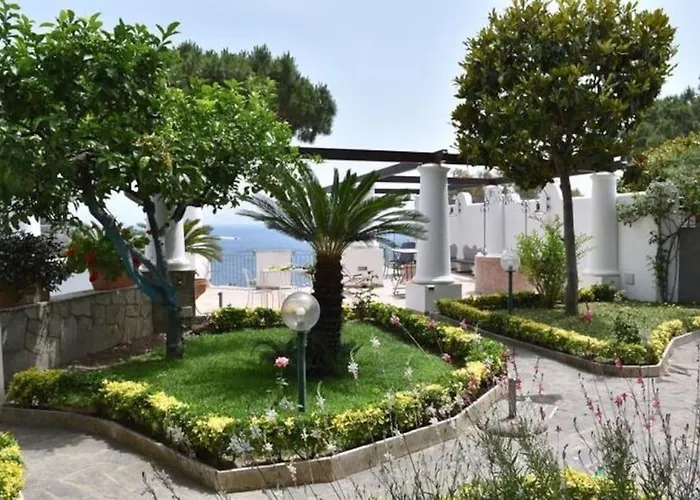 Casa Alfonso, Ísquia